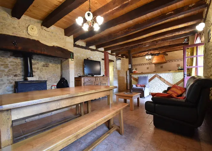 Timeless Charm In Perigord Sergeac